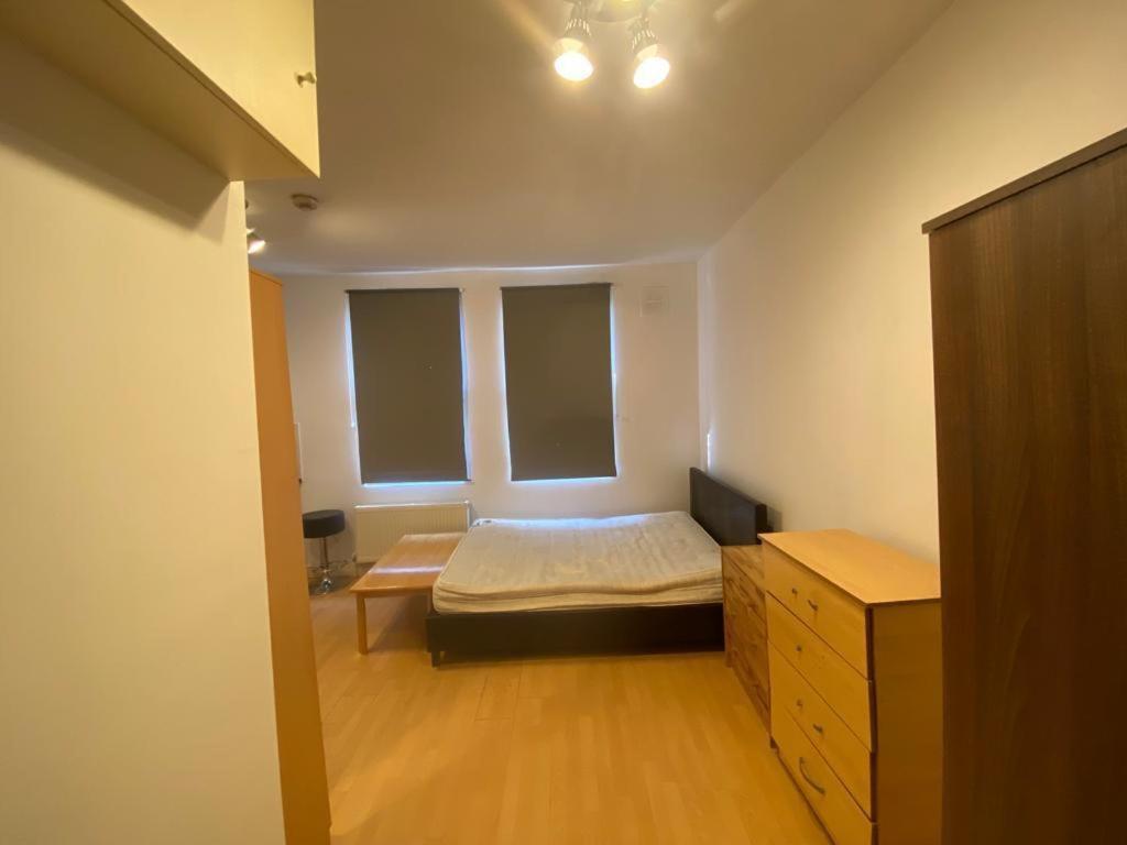 Golders Way Rooms 런던 외부 사진